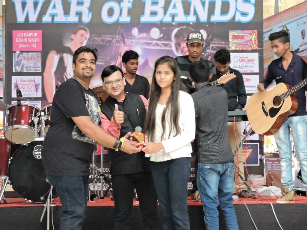 WAR OF BANDS IN CITY CENTER MALL RAIPUR ORGANIZED BY JCI RAIPUR BRAIN WASH AND JUNOON MUSICAL GROUP RAIPUR