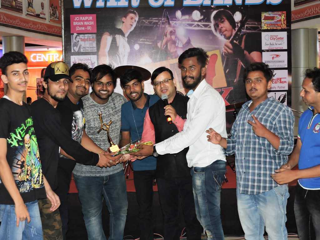 WAR OF BANDS IN CITY CENTER MALL RAIPUR ORGANIZED BY JCI RAIPUR BRAIN WASH AND JUNOON MUSICAL GROUP RAIPUR