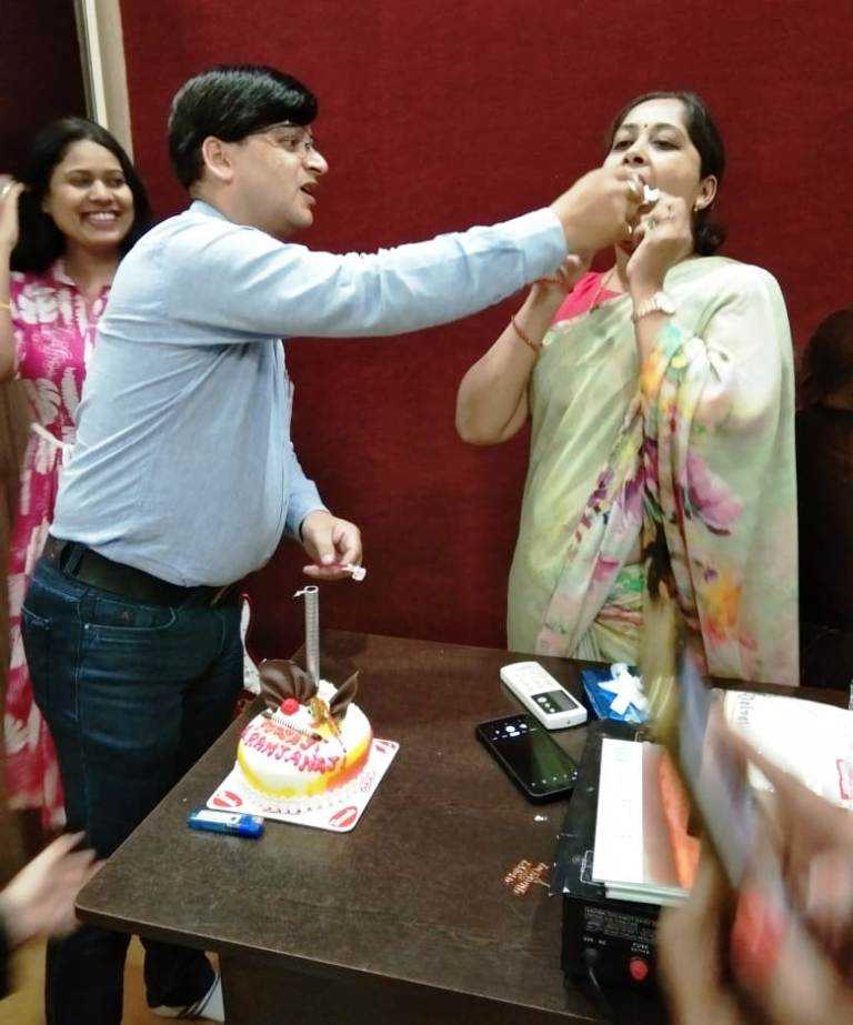 BIRTHDAY CELEBRATION OF FOUNDER POOJA AGRAWAL JI AND MEMBER RANJANA JI