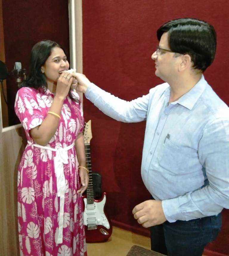 BIRTHDAY CELEBRATION OF FOUNDER POOJA AGRAWAL JI AND MEMBER RANJANA JI